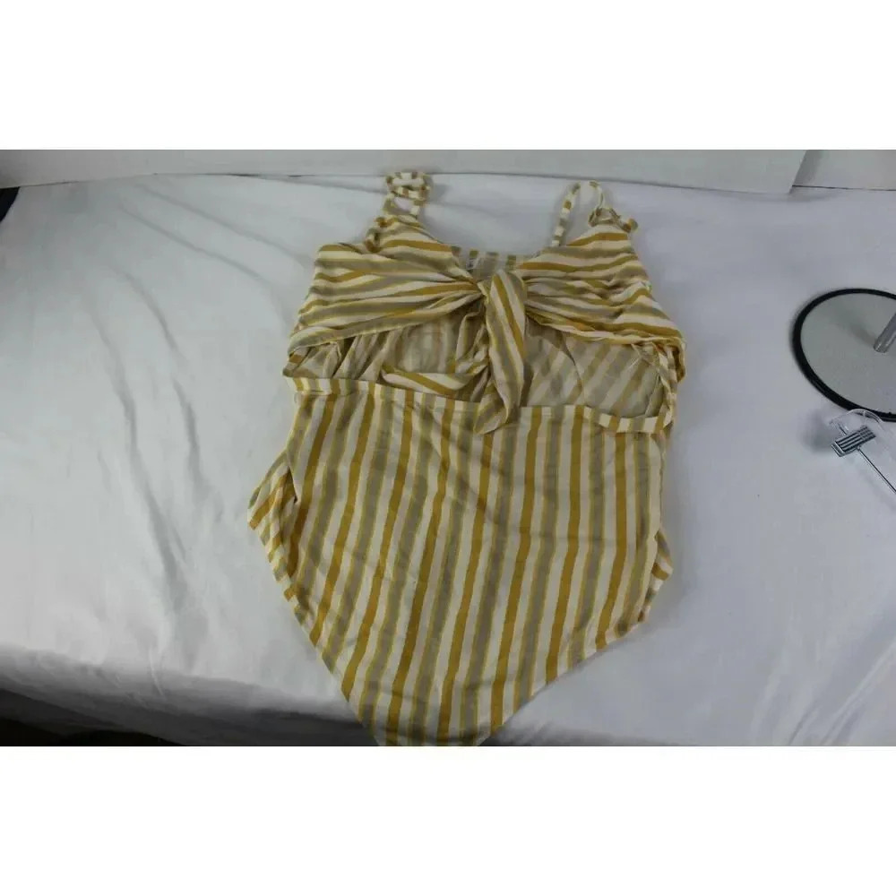 ladies BP. Bodysuit size 4X